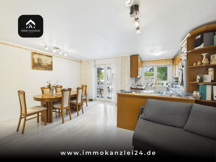 Familien-Reihenendhaus in Karlsruhe – 6 Zimmer mit ausgebautem Dachgeschoss & Garage! – Foto 1
