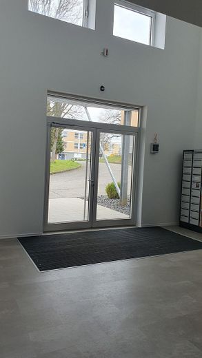 Top Büroflächen mit vielen Möglichkeiten, EUR 15,- bis 17,- pro qm warm – Eingang