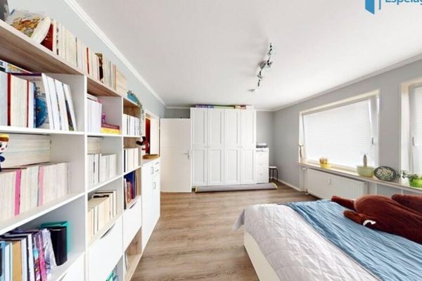 Kapitalanlage: Modernisierte 32  m²‑Wohnung im 1. OG – Frei werdend?
