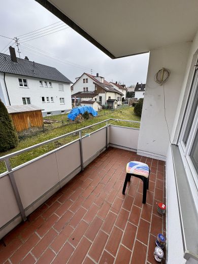 सुव्यवस्थित 3 कमरों का अपार्टमेंट – Balkon