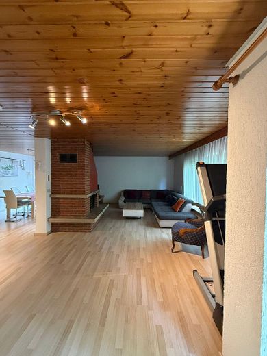 Casa unifamiliare indipendente su un terreno di 1.306 qm a Mehrstetten – Foto 6