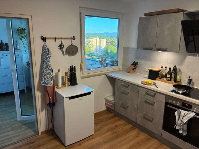 Alpenblick über Wangen: Großzügige 3-Zimmer-Wohnung modern aufgemacht im 9. OG mit Balkon – Zdjęcie 8
