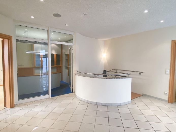 Praxis | Büro | Kanzlei | Pflegedienst | Co-Working- 170 m² Fläche in Offenbach | provisionsfrei – Foto 2