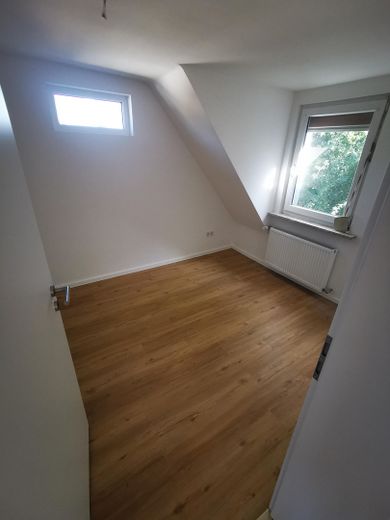 Modernisierte Dachgeschosswohnung in Mainz-Finthen - hell, ruhig und charmant – Kinderzimmer mit 8,20 m²