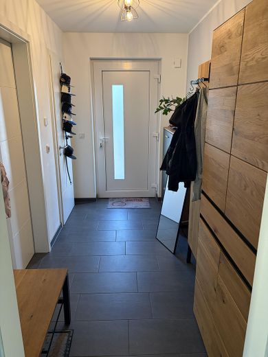 Dresden yakınında modern bir yuva: Havuz, fotovoltaik, depolama, Wallbox ve garaj – Fotoğraf 19