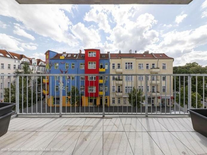 Neuwertiges 2-Zimmer-Appartement mit Balkon in begehrter Lage – Foto 1