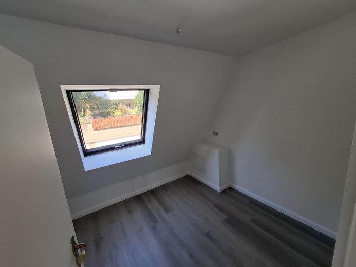 Sprzedaż domu w domu w Bad Schwalbach – Büro