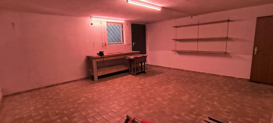 Bliźniak w Olching, ok. 283 m² pow. działki, ok. 155 m² pow. mieszkalnej, w najlepszej lokalizacji, bez prowizji, od osoby prywatnej – Keller 30,4qm Nfl