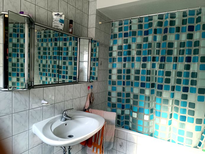 1 Stock Badezimmer
