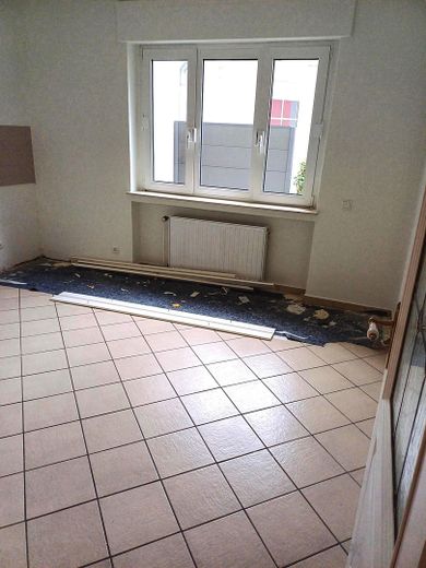 fris gerenoveerde en instapklare woning te huur in Dortmund-Lütgendortmund – Küche (gefliest) 