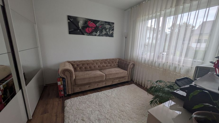 *Bez prowizji*- zadbany, przyjazny rodzinie skrajny dom szeregowy (procedura ofertowa) – z.B. Ankleidezimmer o. Büro
