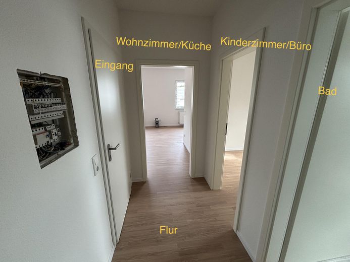 Erstbezug - Frisch sanierte 3,5 Maisonettewohnung mit ca. 75 m² – Flur