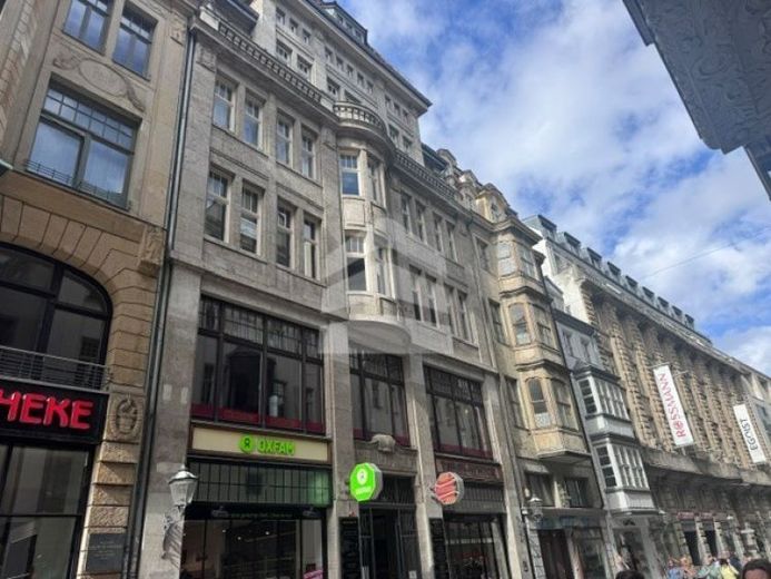Superfici UFFICIO con 261 m² nel pieno centro – Foto 1