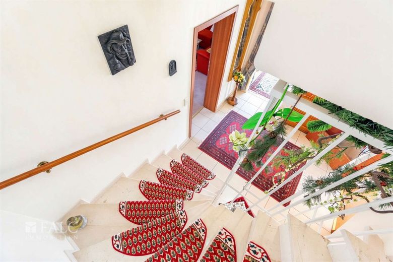 Familienhaus in Homburg- Kirrberg zu verkaufen! – Treppenhaus