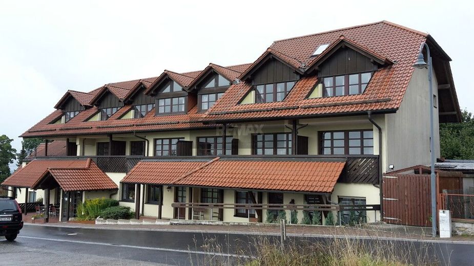 Berghotel in idyllischer Natur - Einzigartige Investitionsmöglichkeit in Eisfeld – Bild 3