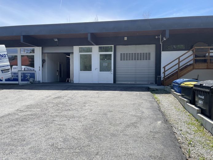 Superfici di magazzino e ufficio riscaldabili in affitto a Eggenfelden -734qm – Photo 34