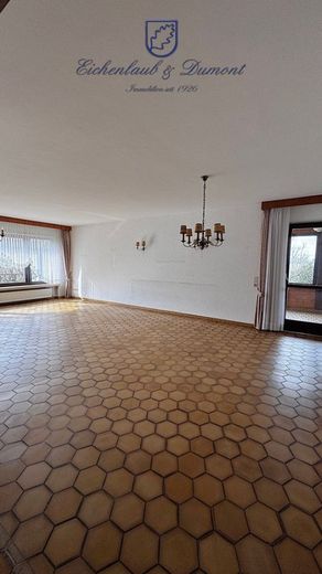 Großzügiges 1-FH + ELW, freistehend mit 2 Garagen, Kamin + Wintergarten – Wohn - &amp; Esszimmer EG
