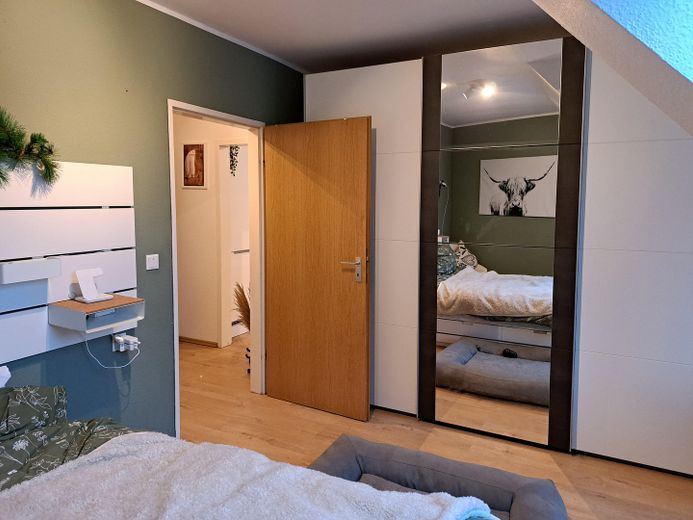 Schlafzimmer, z.B. Möblierung