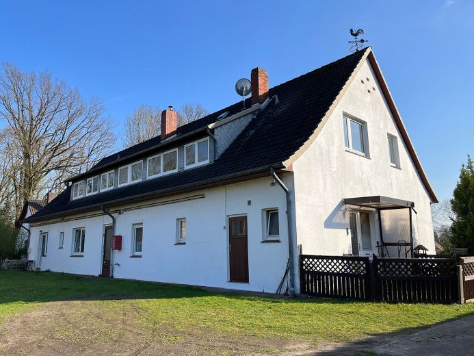 Vollvermietetes Mehrfamilienhaus, 5 Wohneinheiten, Faktor 13,85 - IST-RENDITE 7,22 % – Rückseite