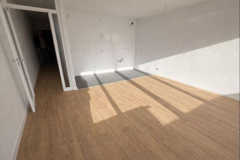 Langerfeld की छतों के ऊपर 4-कमरों वाला अपार्टमेंट (106m²) और बालकनी – फोटो 6