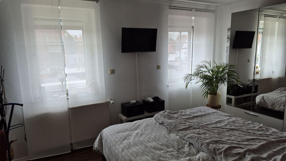 Charmantes Einfamilienhaus in ruhiger zentraler Lage – Schlafzimmer