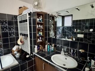 Koblenz Einfamilienhaus in guter Lage – Bad im Schlafzimmer