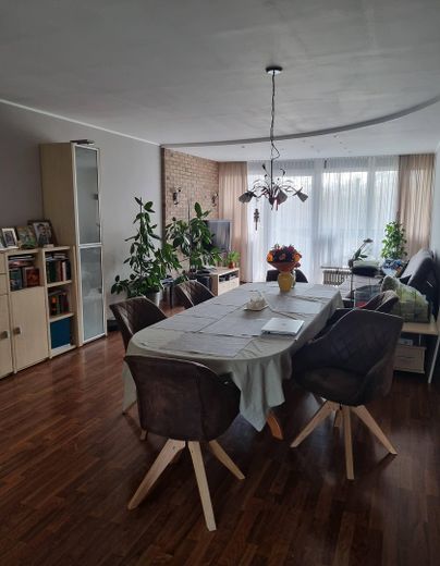 Attraktive 4-Zimmer ETW mit Balkon – Wohn-/Esszimmer