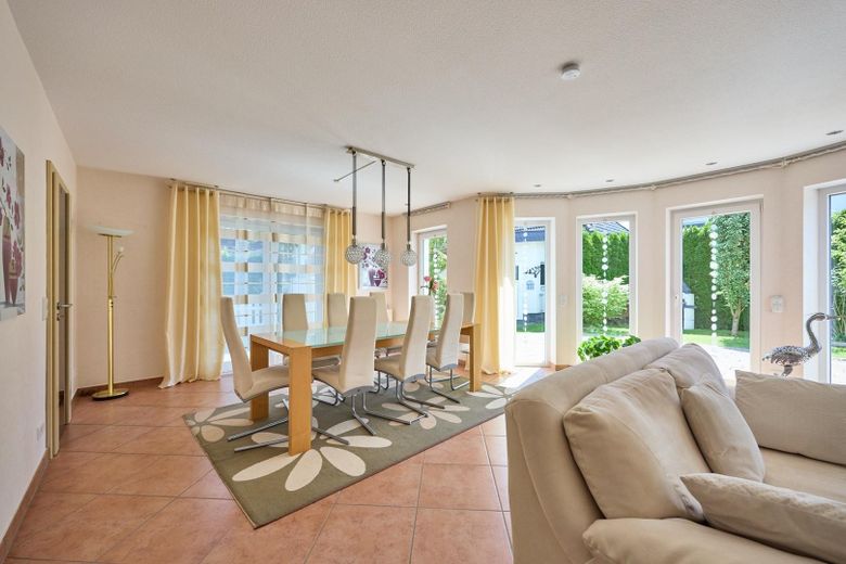 Freistehendes Einfamilienhaus - Ihr neues Zuhause – Foto 12