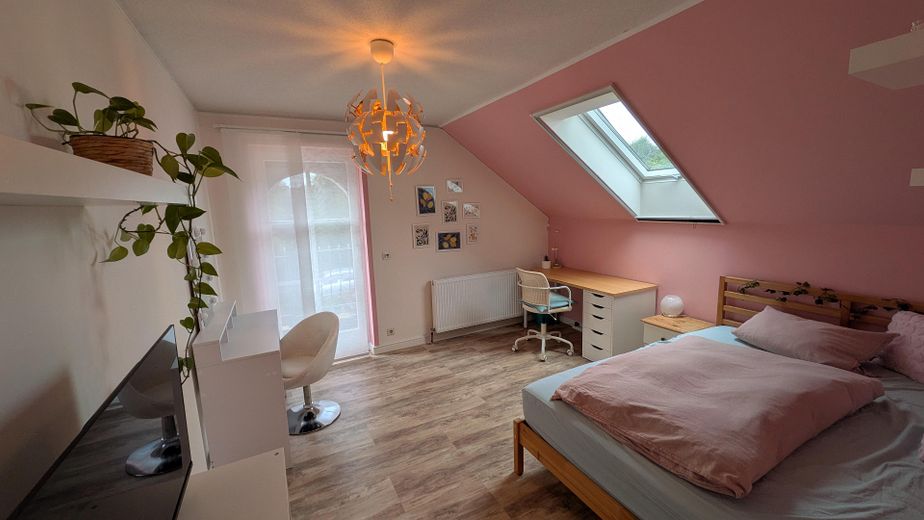 Baubiologischer, moderner Wohntraum in Top-Lage  · Chemnitz - Glösa-Draisdorf – Ansicht Schlafen 1 2