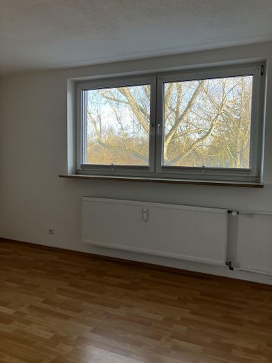 Abitare senza barriere al Klenzepark: 40m², nuova cucina componibile, garage, ascensore e cantina – Foto 9