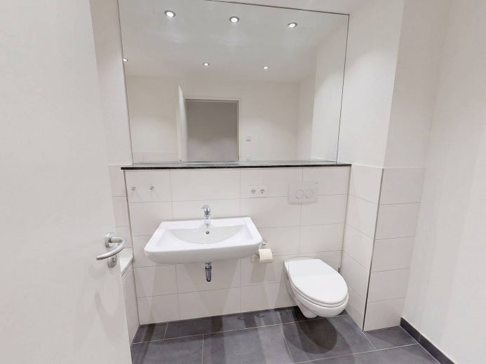 ** Ein Ort zum Wohlfühlen: 3-Zimmer-Wohnung mit offener Küche und Balkon in Bonn-Tannenbusch ** – Gäste-WC
