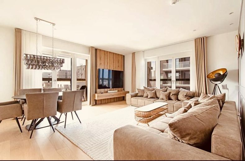HafenCity | Exclusivo apartamento de 4 habitaciones | 127 m² | Vistas al Elba y a la Elbphilharmonie – Wohnzimmer