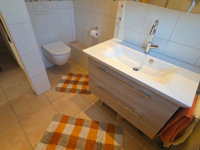 -provisionsfrei- 3-Zimmer-Wohnung mit Balkon, EBK & Garage in der Aplerbecker Mark – Bad