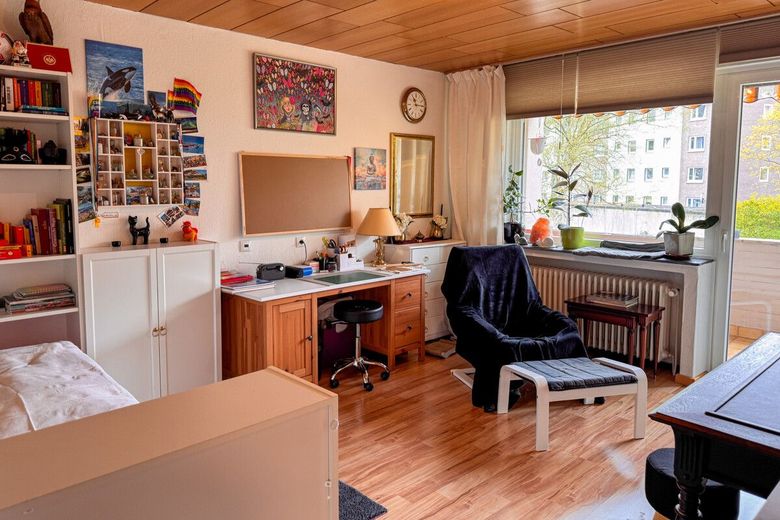 Endlich Raum für alle: 130m² Maisonette mit 4 Schlafzimmern &amp; zwei Garagen in Lüssum-Bockhorn – Schlafzimmer 1.OG