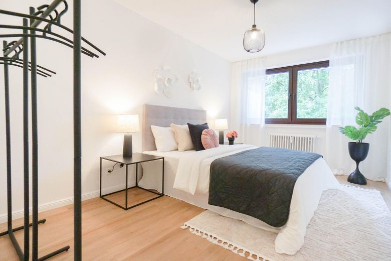 Schlafzimmer 1