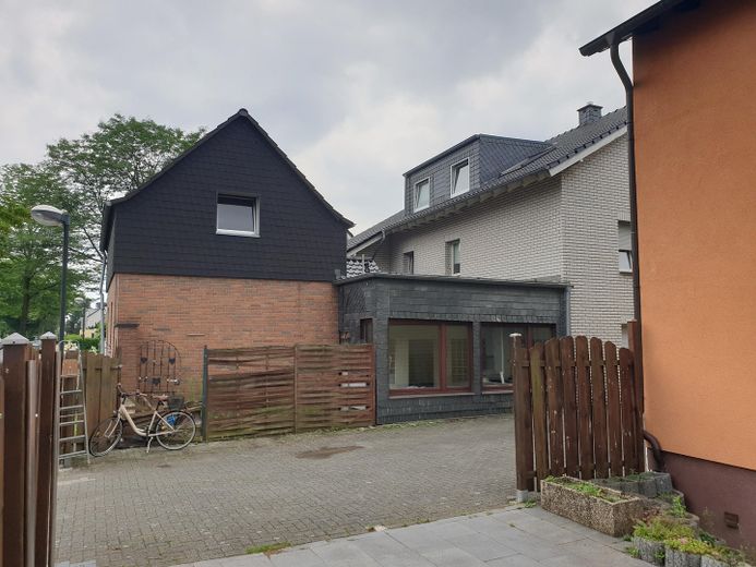 Einfamilienhaus für Handwerker oder Selbermacher – Giebelseite rechts
