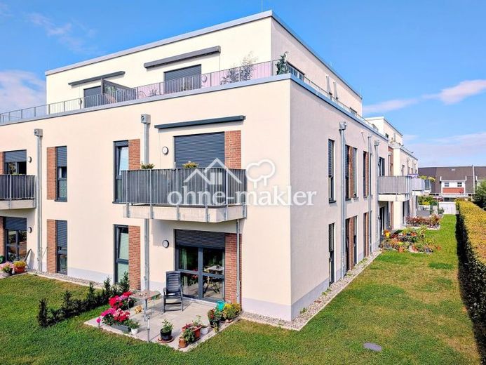 Barrier-free 2-room apartment with service living, elevator & balcony – new build 2024, A+, commission-free – Photo 1