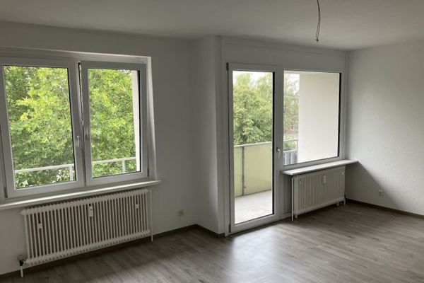 Schöne Wohnung mit Balkon – ideal für Paare & kleine Familien