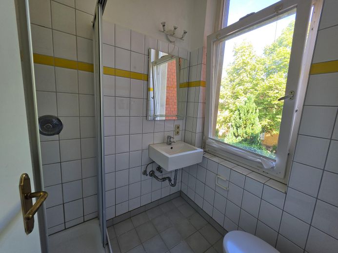 Dolna dzielnica wschodnia! Piękne 2-pokojowe mieszk. SW 1. piętro po lewej E5 – Bad