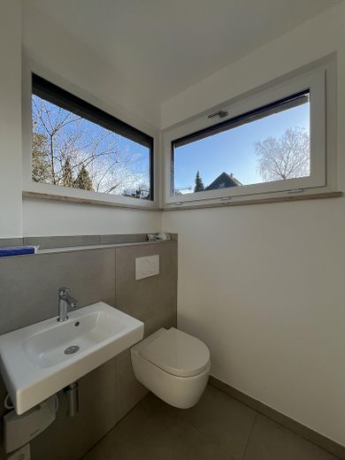 Gäste WC / Hauswirtschaft EG