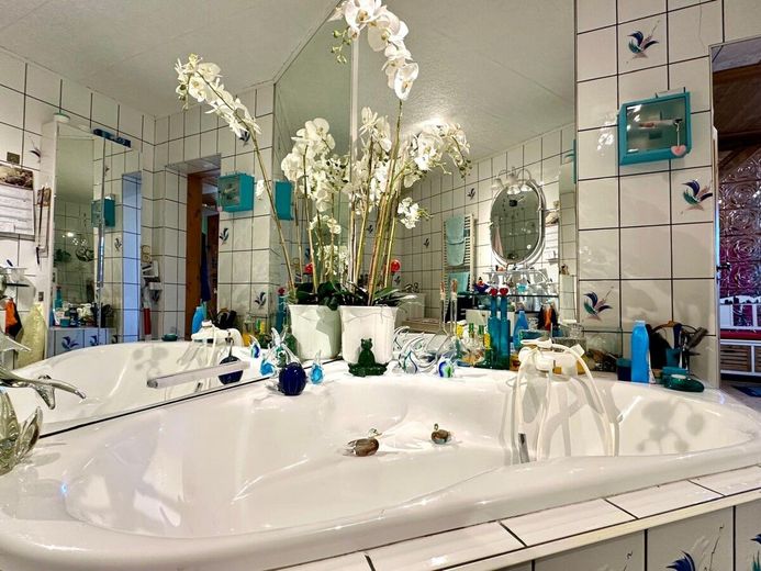 HORN IMMOBILIEN ++ gemütliches Zuhause in Wilsickow bei Pasewalk, ruhige Lage! – Badezimmer