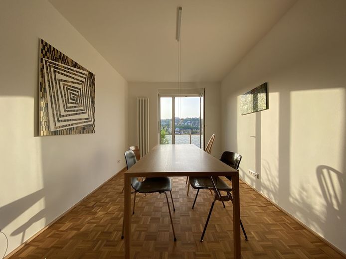 Sonnige 3 Zimmer-Wohnung in Halbhöhenlage mit Weitblick auf Stuttgart – Esszimmer