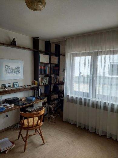 8-Zi.-Wohnhaus mit schönem Garten (1.400 qm) in Marburg-Schröck, courtagefrei – Arbeits-/Kinderzi. 1 EG