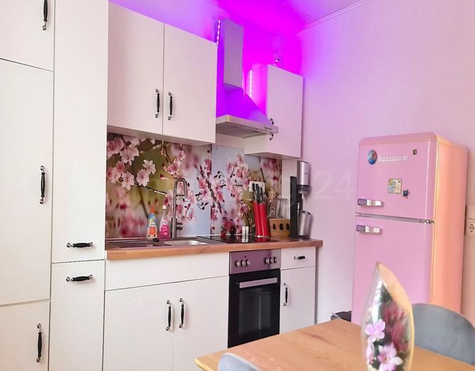 ++ TOP ANGEBOT ++ HELLES EIN - ZWEIFAMILIENHAUS MIT VIEL PLATZ UND VIELEN DETAILS! – KÜCHE 2