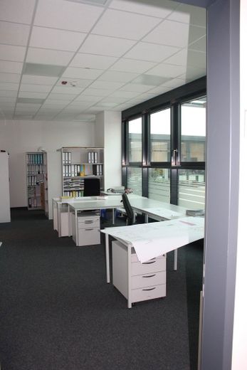 Büro groß