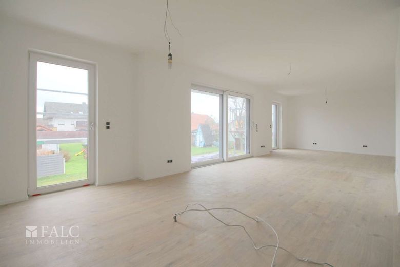 Moderne Neubauwohnung mitten im Grünen - die perfekte Kapitalanlage! – Wohn-/Küchenbereich