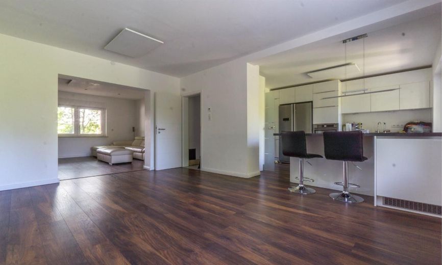 Libero e modernizzato con standard elevato – casa familiare nel popolare quartiere Augustinus di Neuss – Esszimmer