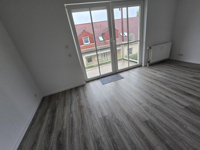 Helle Moderne 1-Zimmer Wohnung mit Einbauküche und Balkon in Motzen – Foto 34