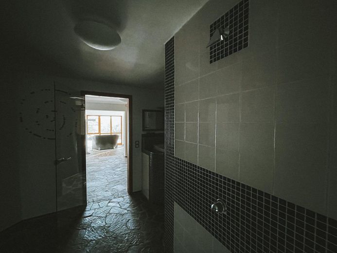 Blick aus Dusche Hanggeschoß