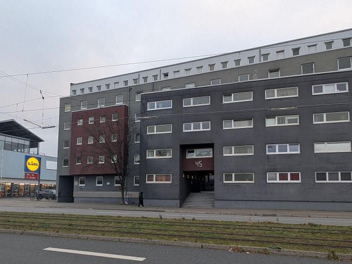 Clever investieren oder selbst einziehen – attraktives Studio-Apartment zum Kauf – Vorderansicht 